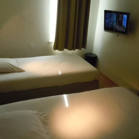 Ibis Styles Amiens Cathedrale Exterior foto