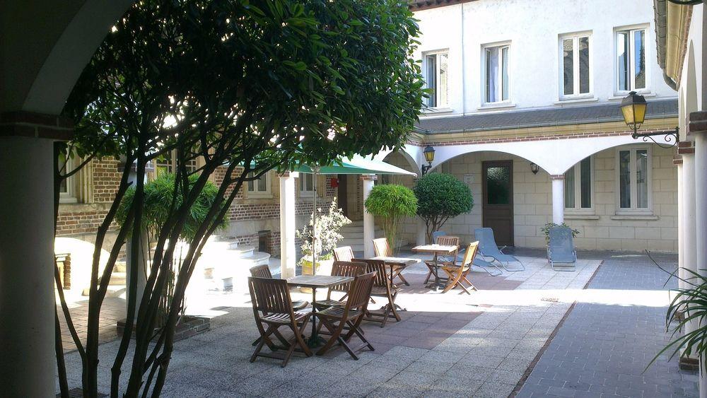 Ibis Styles Amiens Cathedrale Exterior foto