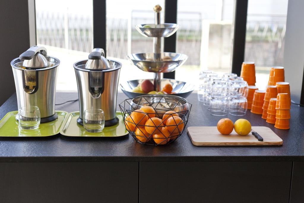 Ibis Styles Amiens Cathedrale Exterior foto