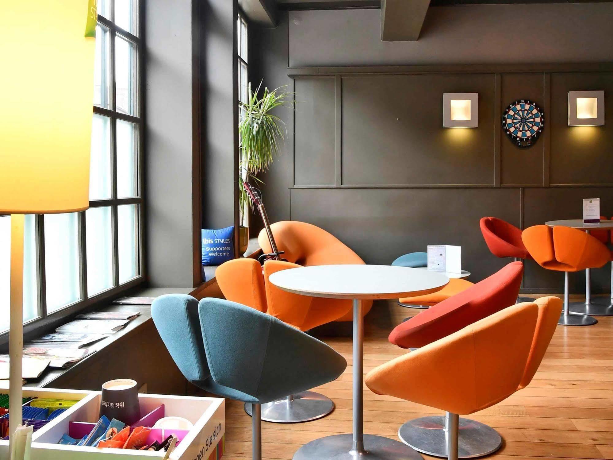 Ibis Styles Amiens Cathedrale Exterior foto